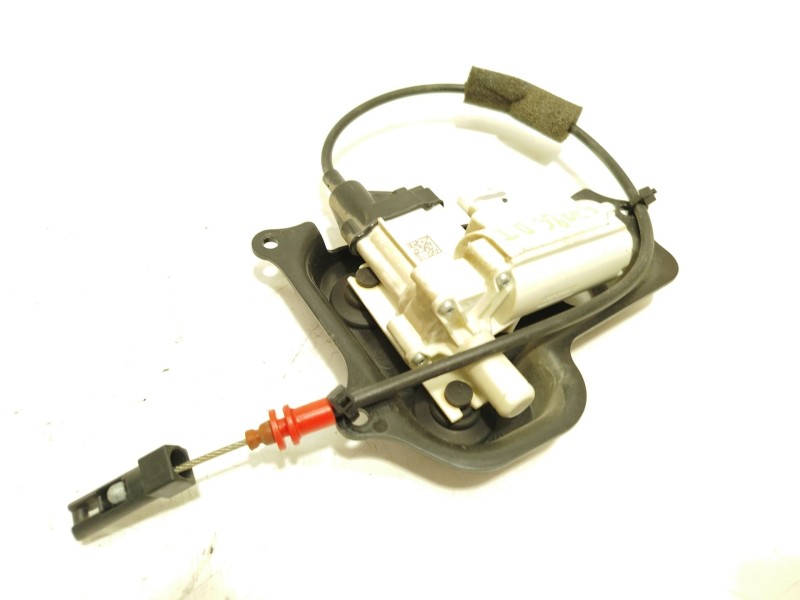 CERRADURA PUERTA DELANTERA IZQUIERDA A1667600700 