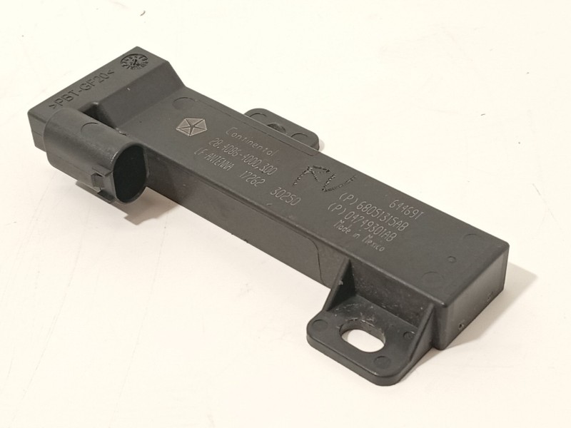 ANTENA 68051315AB 04749301AB 2840864000300