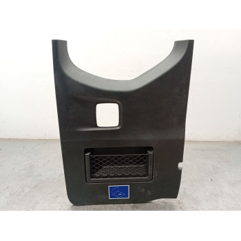 GUARNECIDO PUERTA TRASERA DERECHA A9077403600 