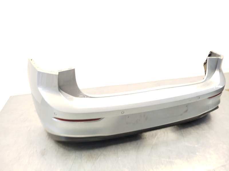 Recambio de paragolpes trasero para volkswagen  golf viii 1.5 referencia OEM IAM 5H6807417AFGRU - Plata 2