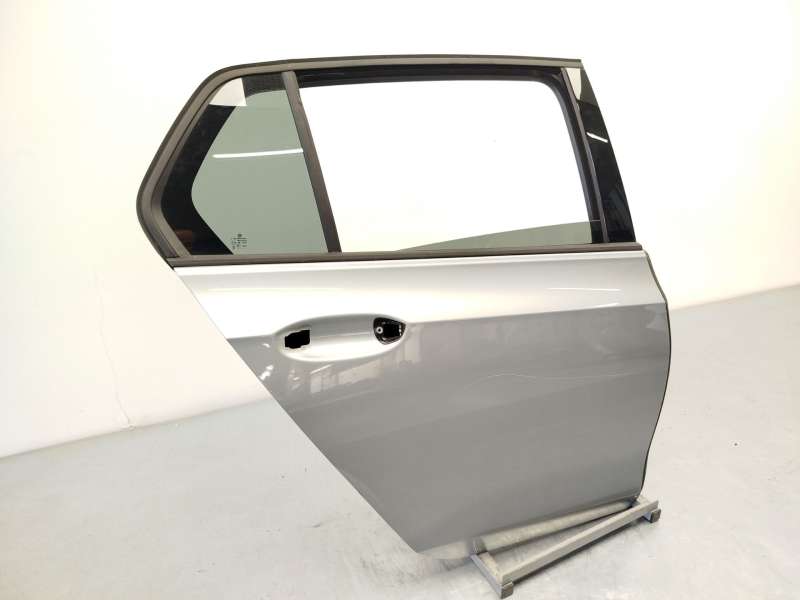 Recambio de puerta trasera derecha para volkswagen  golf viii 1.5 referencia OEM IAM 5H4833056L - Plata 2