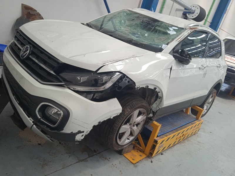 VOLKSWAGEN T-CROSS (C11, D31)