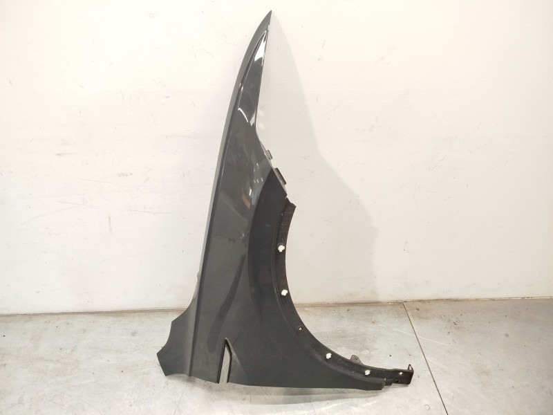 ALETA DELANTERA DERECHA 5NA821106E 