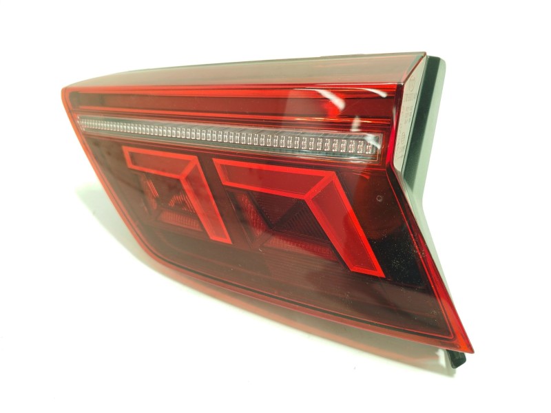 PILOTO TRASERO DERECHO INTERIOR 5NA945308H 