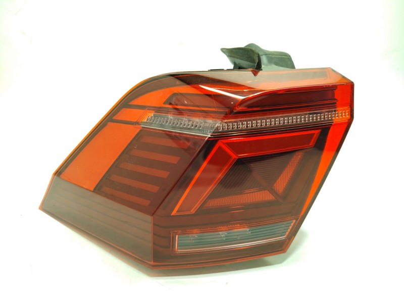 PILOTO TRASERO IZQUIERDO 5NA945207K 