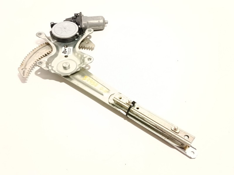 ELEVALUNAS DELANTERO DERECHO 5713A344 