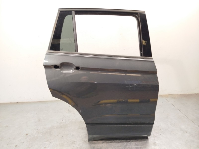 PUERTA TRASERA DERECHA 5NA833056J 