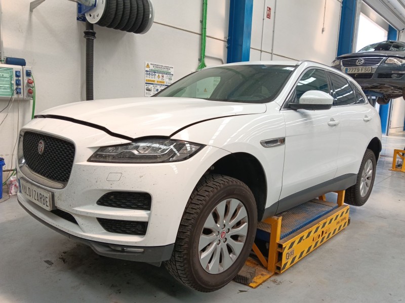 JAGUAR F-PACE (X761)