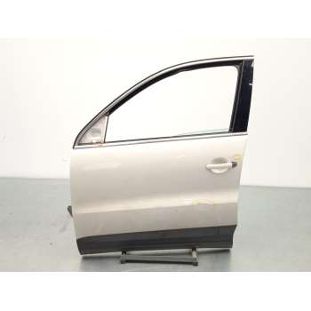 PUERTA DELANTERA IZQUIERDA 5N0831055B 