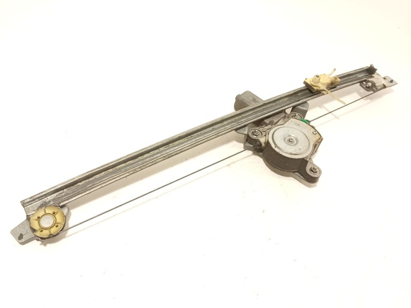 ELEVALUNAS DELANTERO IZQUIERDO 8070100QAK 