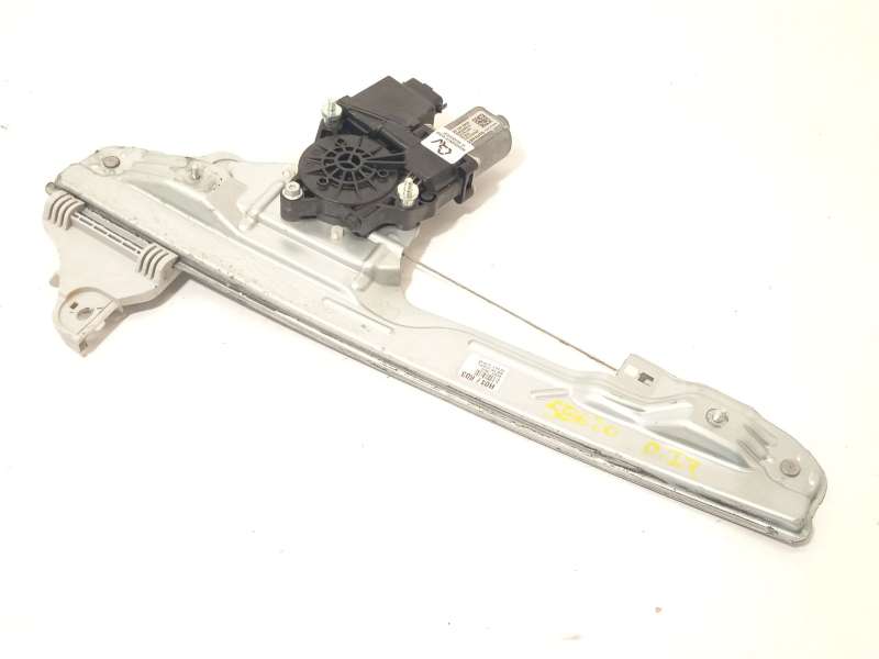 ELEVALUNAS DELANTERO IZQUIERDO 82450J9010 