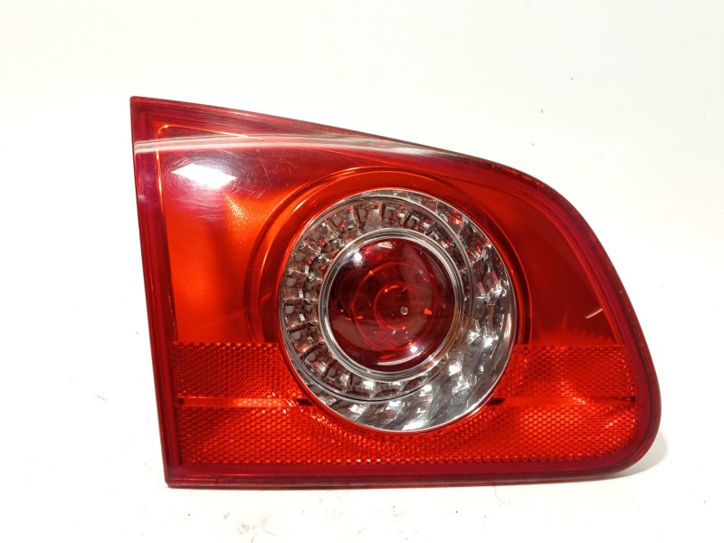 PILOTO TRASERO IZQUIERDO INTERIOR 3C9945093 