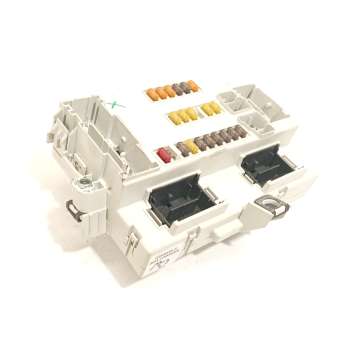 CAJA RELES / FUSIBLES 50520758 Y503440350114