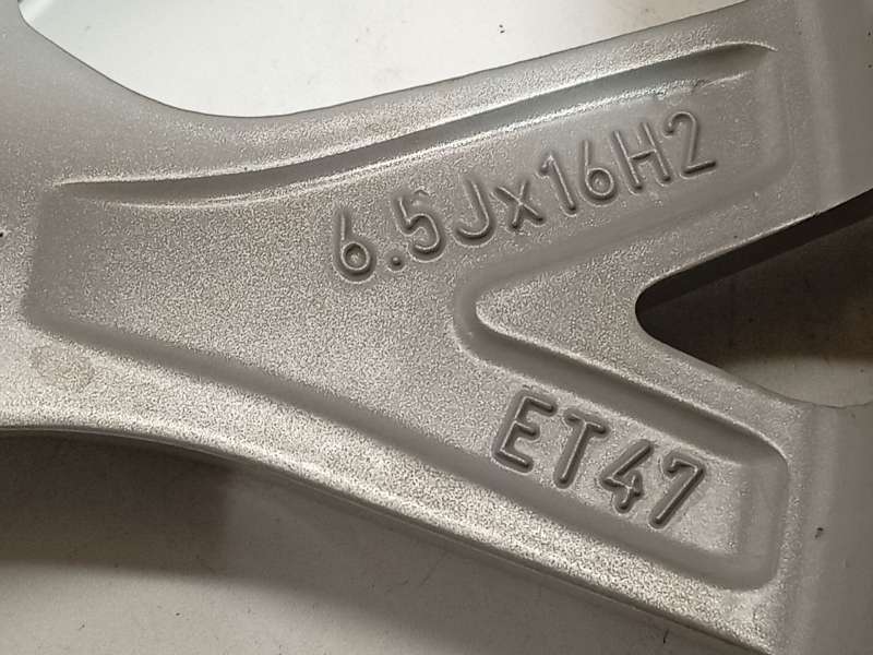 Recambio de llanta para seat ibiza v (kj1, kjg) 1.0 tsi referencia OEM IAM 6F0601025M8Z8 5