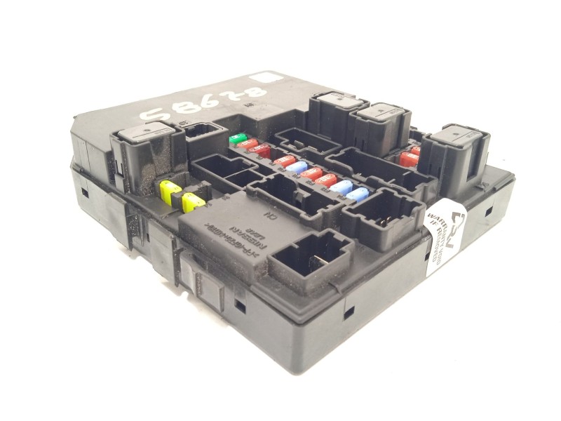 CAJA RELES / FUSIBLES 284B7JX50A 