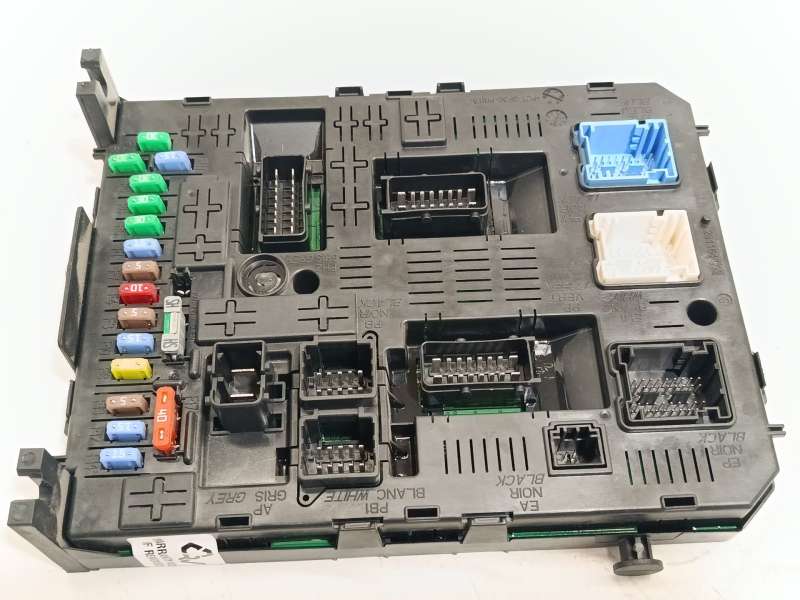 Recambio de caja reles / fusibles para peugeot partner tepee 1.6 bluehdi 100 referencia OEM IAM 9812189480 1613583780 - Gris 4