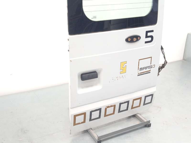 Recambio de puerta trasera derecha para ford transit autobús (fd_ _, fb_ _, fs_ _, fz_ _, fc_ _) 2.2 tdci referencia OEM IAM 175 - Blanco 2