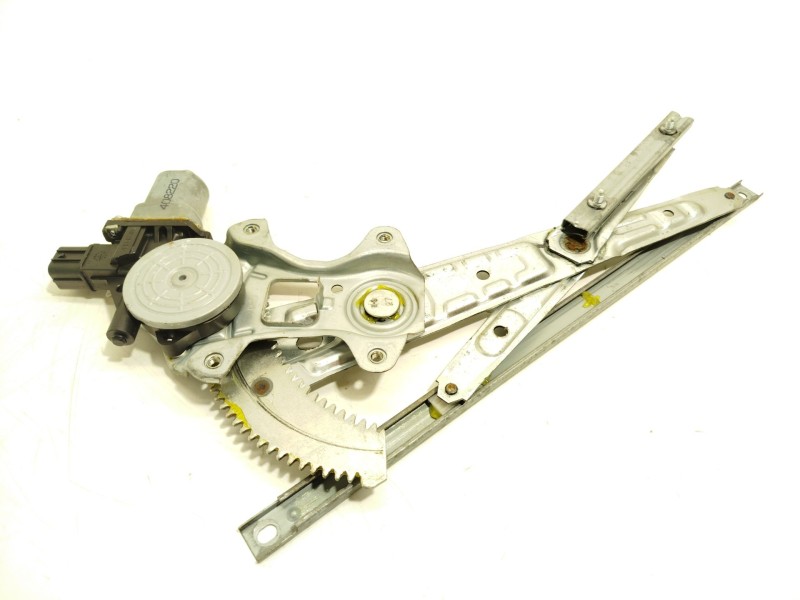 ELEVALUNAS TRASERO DERECHO 5743A240 