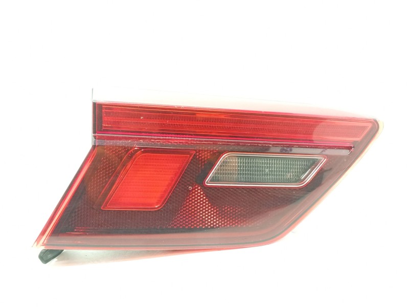 PILOTO TRASERO IZQUIERDO INTERIOR 5NA945093F 