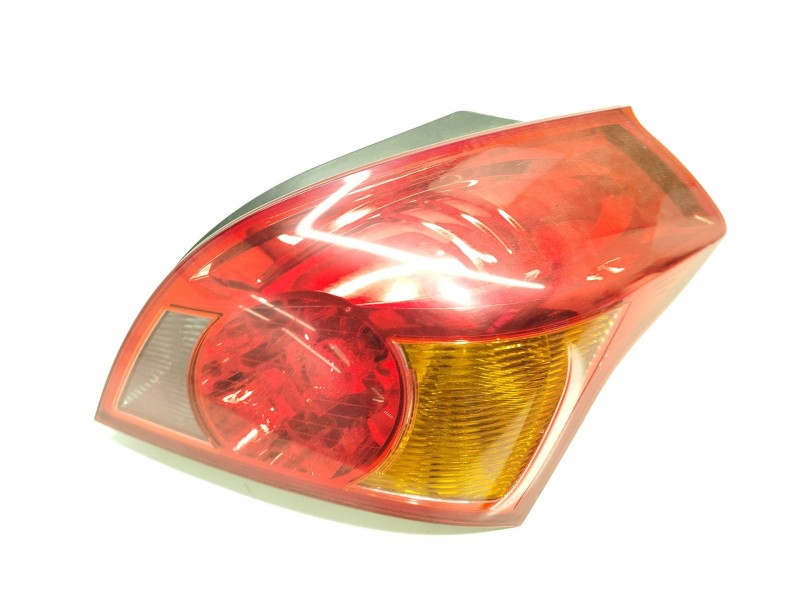 PILOTO TRASERO DERECHO 924021H501 