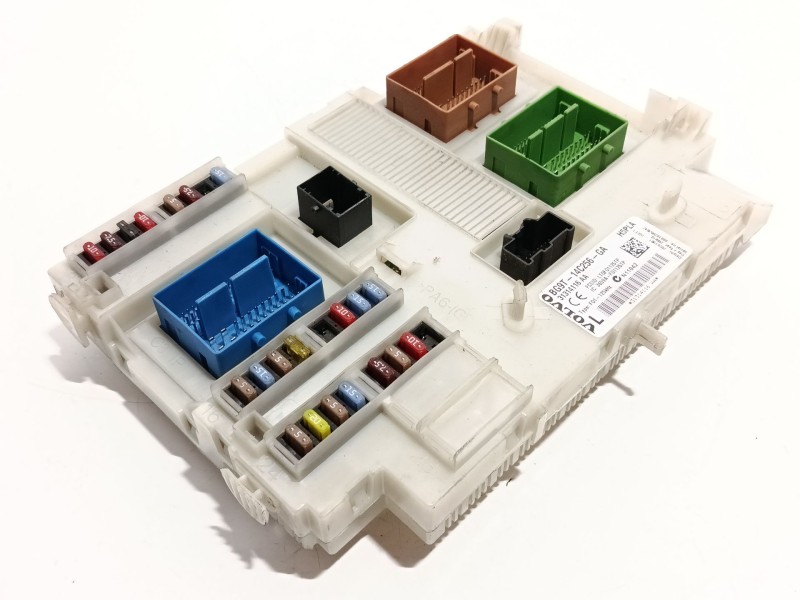 CAJA RELES / FUSIBLES 31314116 BG9T14C256GA