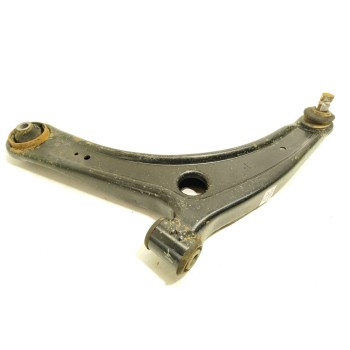 BRAZO SUSPENSION INFERIOR DELANTERO IZQUIERDO 4013A427 