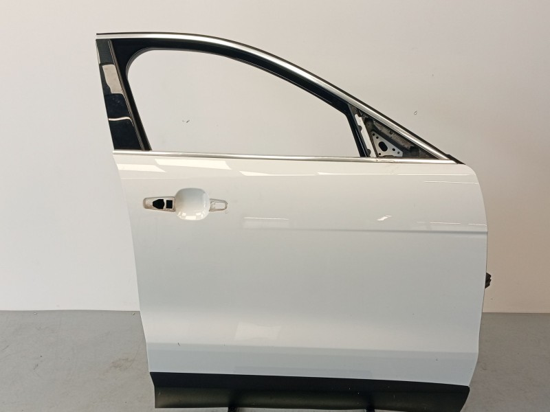 PUERTA DELANTERA DERECHA T4A1368 T4A1371 
