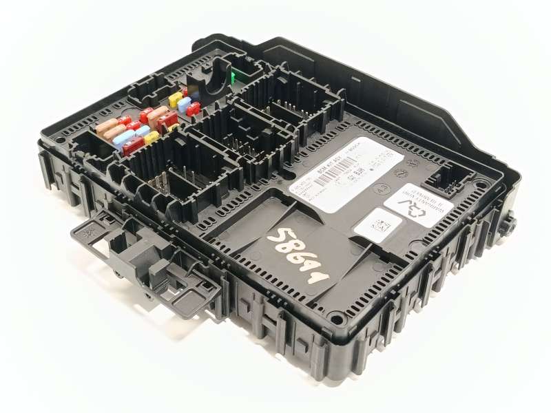 CAJA RELES / FUSIBLES JX6T15604BJH 2544969 F005V03105