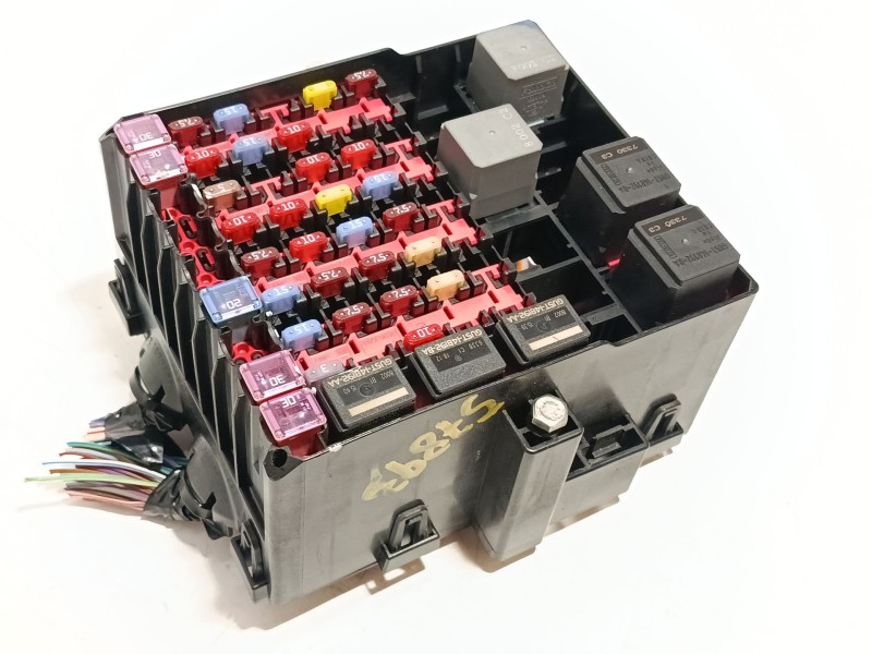 CAJA RELES / FUSIBLES JT7614A005NNCV 