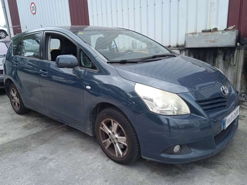 TOYOTA VERSO (_R2_)