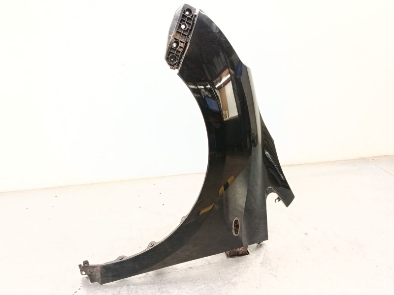 ALETA DELANTERA IZQUIERDA 538120F020 