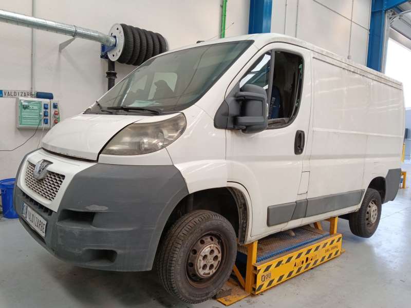 PEUGEOT BOXER FURGONETA