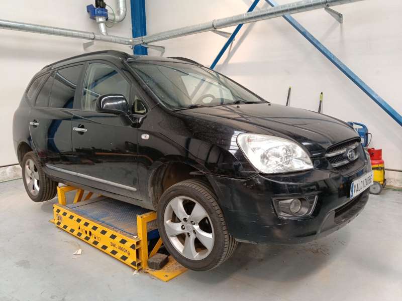 KIA CARENS III MONOSPACE (UN)