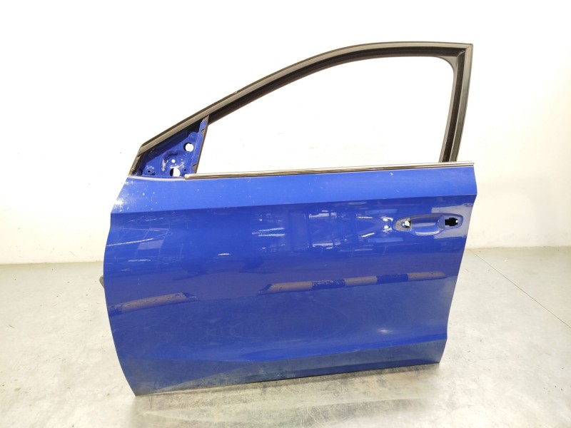PUERTA DELANTERA IZQUIERDA 6V0831055A 