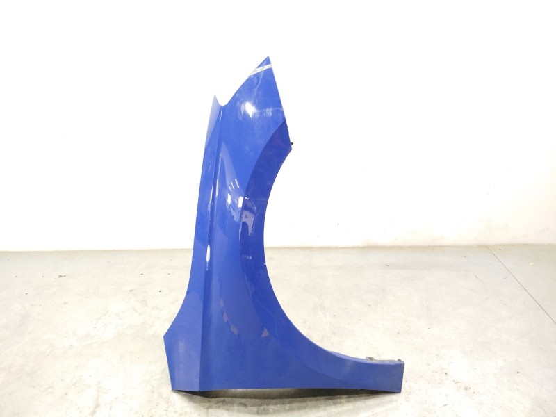 ALETA DELANTERA DERECHA 6VA821106A 