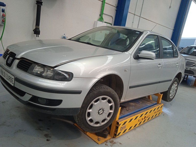 SEAT TOLEDO II (1M2)