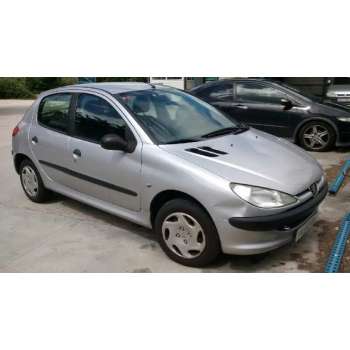 PEUGEOT 206 BERLINA