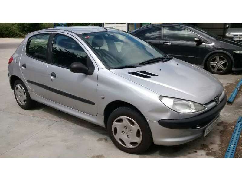 PEUGEOT 206 BERLINA