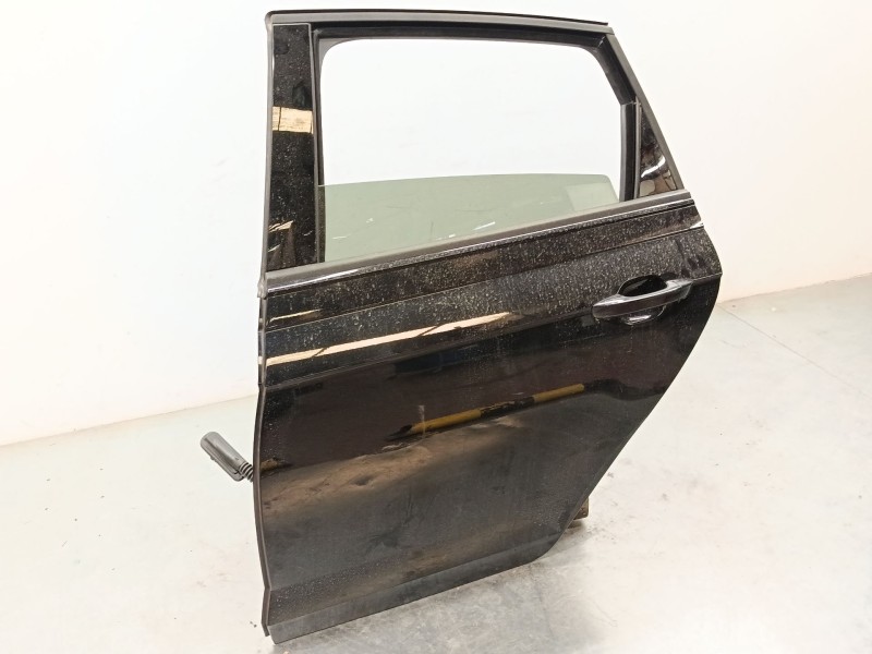 PUERTA TRASERA IZQUIERDA 2G4833051R 