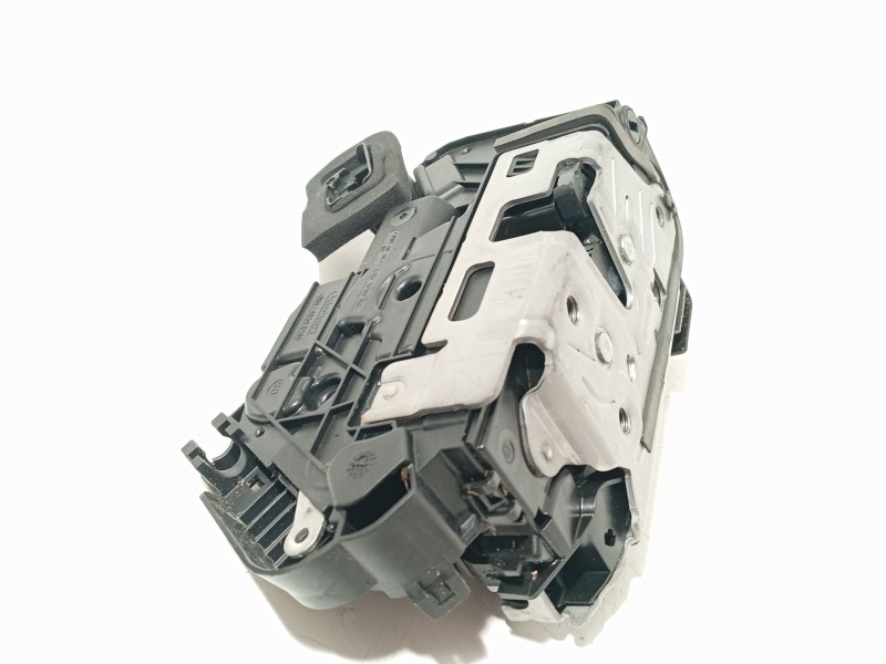 CERRADURA PUERTA DELANTERA DERECHA 5TB837016E 