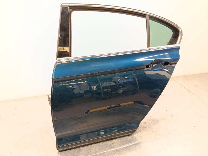 PUERTA TRASERA IZQUIERDA 3G5833055AC 