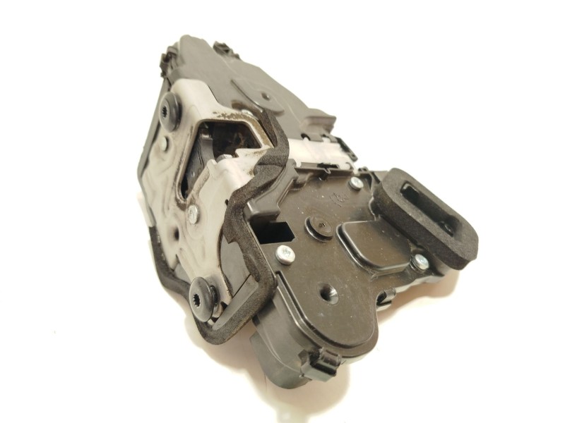 CERRADURA PUERTA DELANTERA DERECHA 10B837016B 