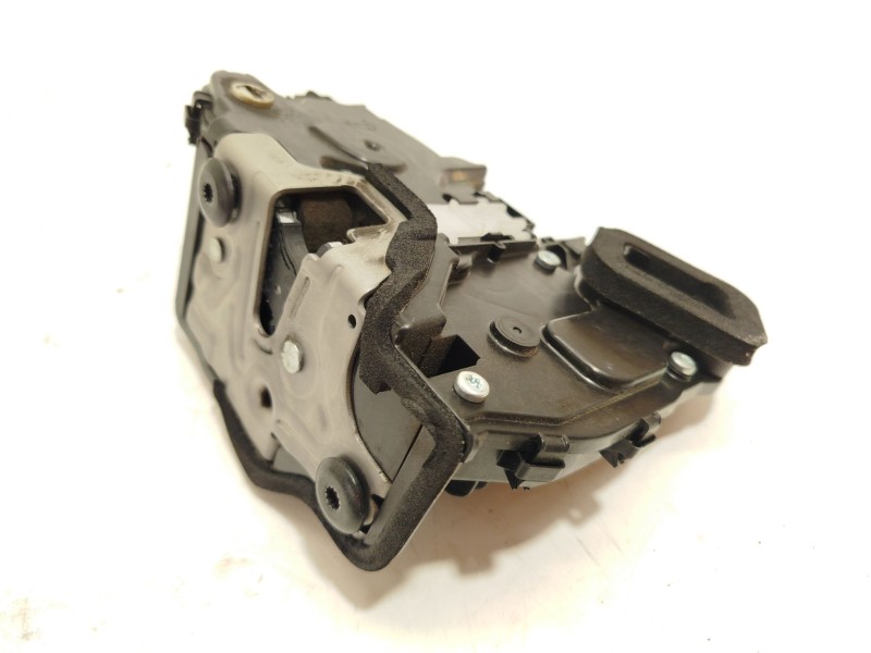 CERRADURA PUERTA TRASERA DERECHA 10A839016B 