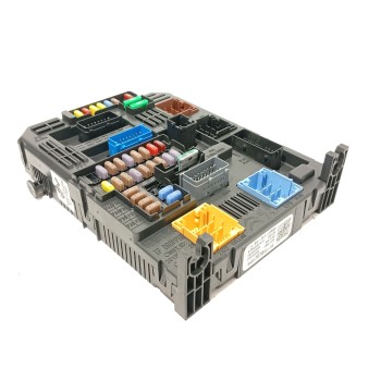 CAJA RELES / FUSIBLES 9830707680 1635126380 28641125