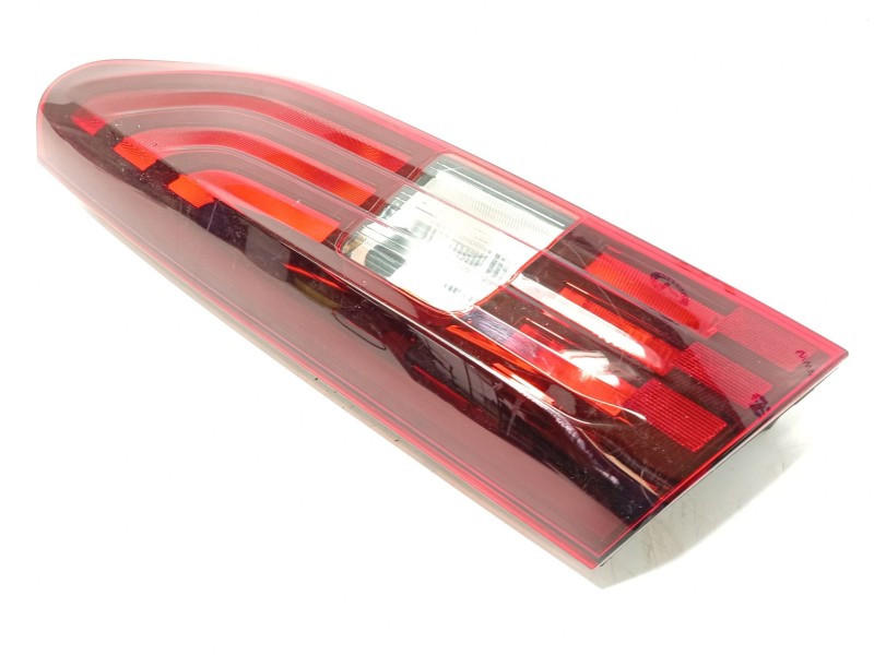 PILOTO TRASERO IZQUIERDO 9819427380 