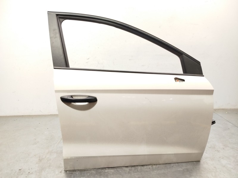PUERTA DELANTERA DERECHA 6F0831052B 