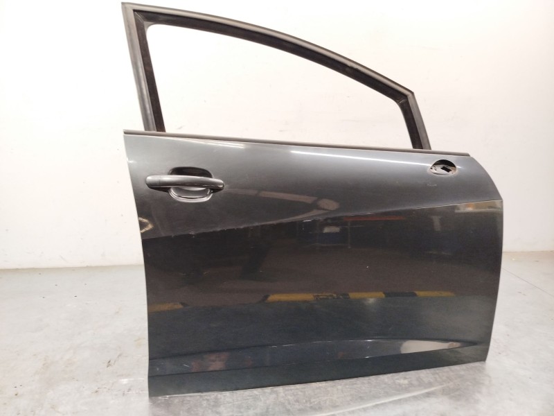 PUERTA DELANTERA DERECHA 6J4831056 