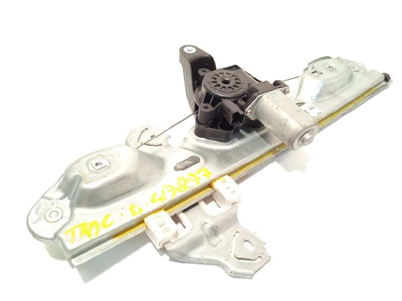 ELEVALUNAS TRASERO DERECHO 827003ZL0A 