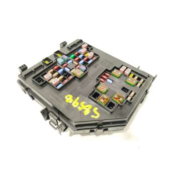 CAJA RELES / FUSIBLES PZ3T14D068DC 2774456 
