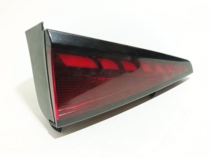 PILOTO TRASERO IZQUIERDO INTERIOR 11202866 A31018L0100